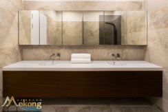 101 Back Bathroom
