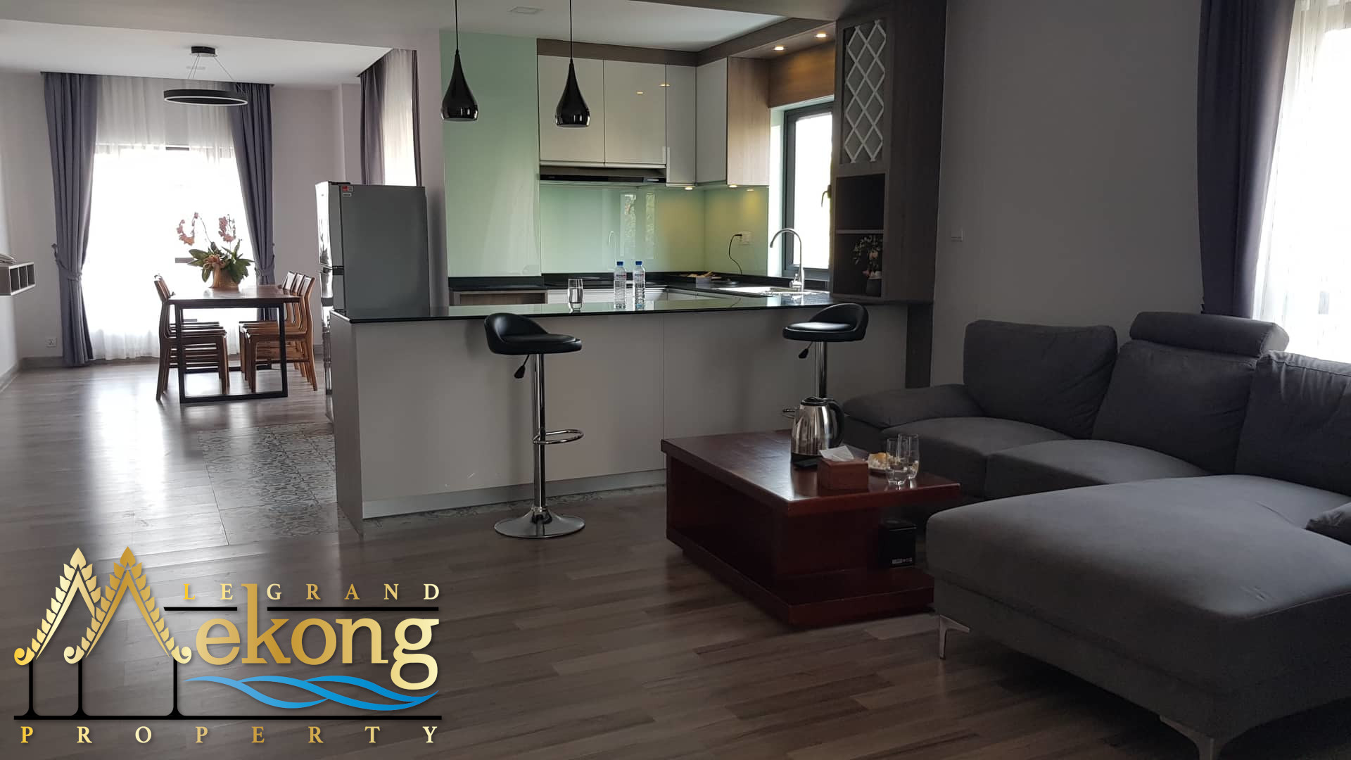 3 bedroom 3 bathroom FOR RENT (Daun Penh)