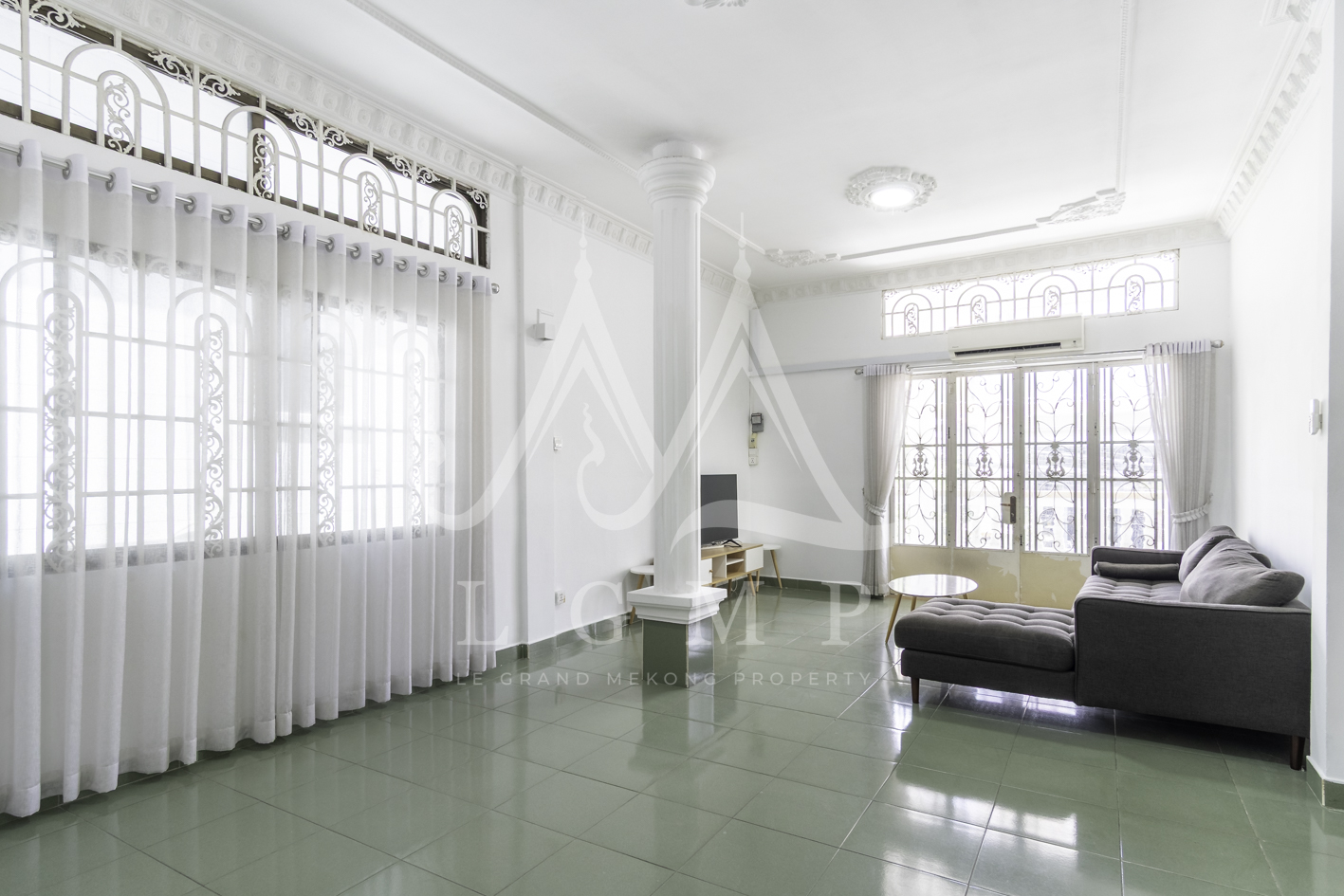 2 Bedroom 2 Bathroom FOR RENT (Daun Penh)
